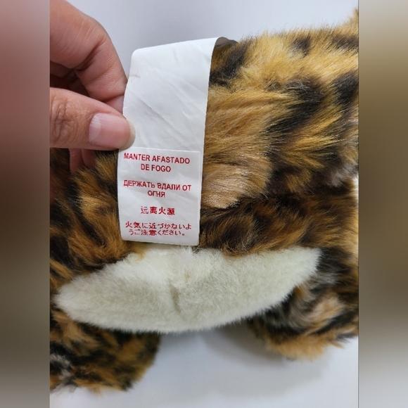 Dolce & Gabbana Leopard Mascot Soft Toy - Picture 13 of 16